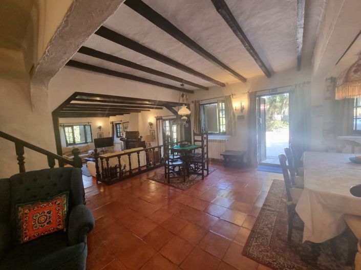 Image No.12-7 Bed House for sale