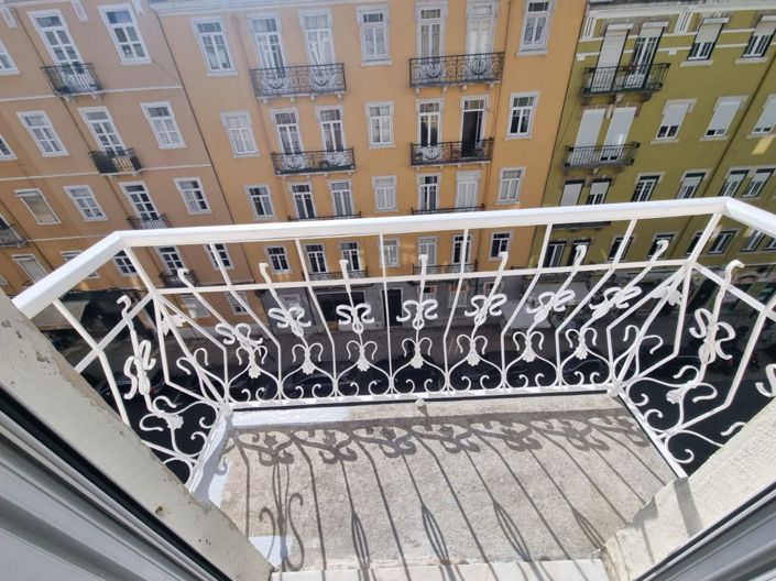 Image No.2-4 Bed Apartment for sale