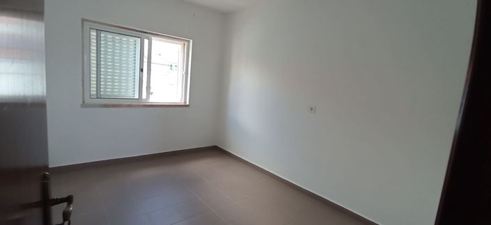 Image No.11-5 Bed House for sale