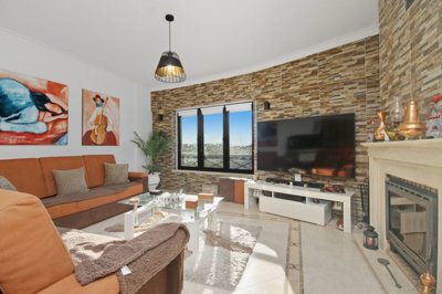 2 Bed Apartment for sale