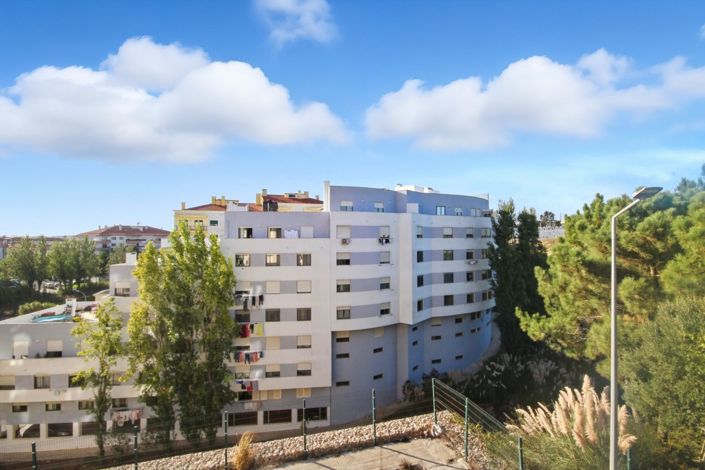 Image No.21-2 Bed Apartment for sale