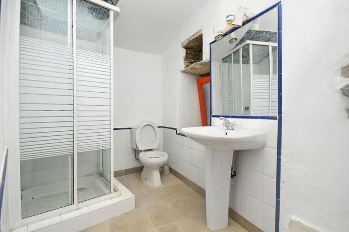 Image No.20-3 Bed House for sale