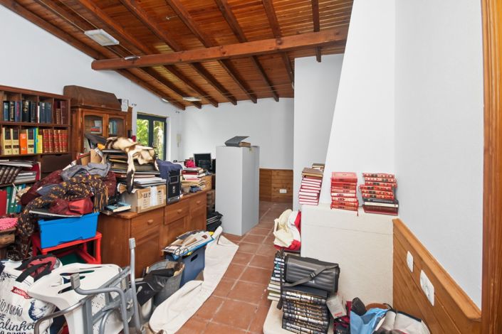 Image No.4-3 Bed House for sale