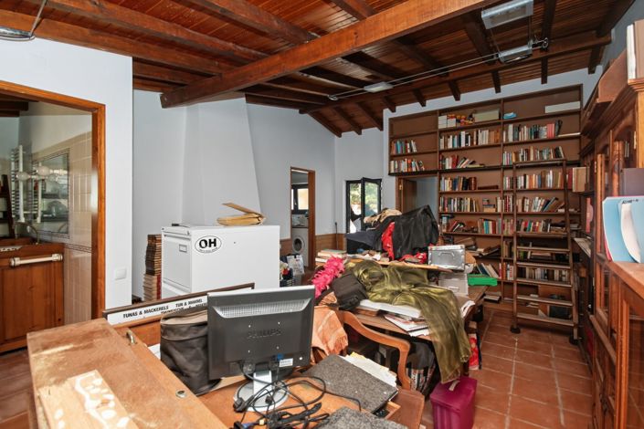 Image No.5-3 Bed House for sale