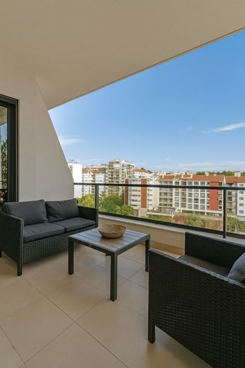 Image No.8-3 Bed Apartment for sale