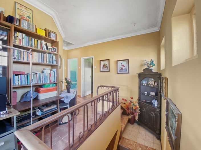 Image No.24-5 Bed House for sale