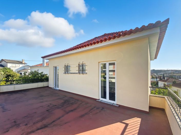 Image No.31-5 Bed House for sale