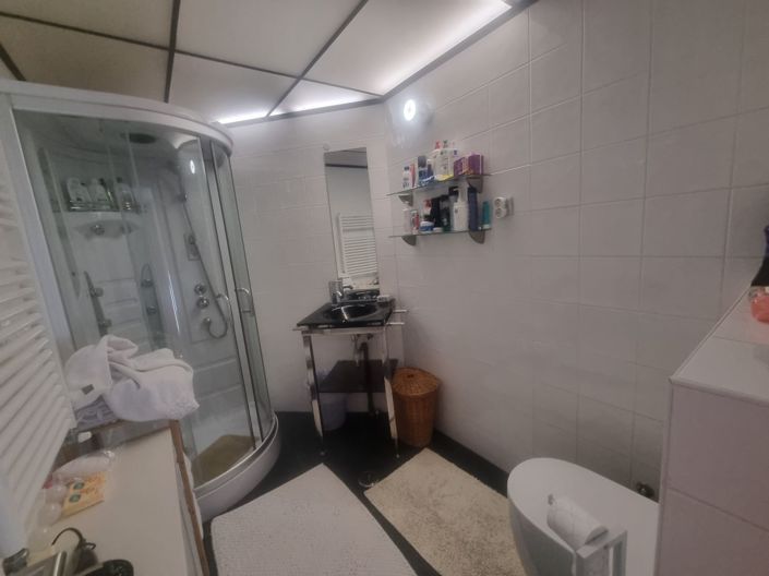 Image No.15-4 Bed Apartment for sale