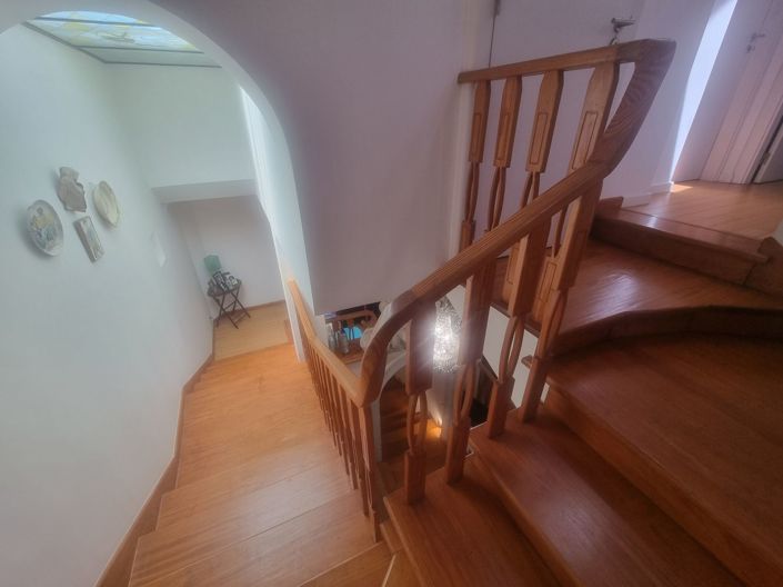 Image No.8-4 Bed Apartment for sale