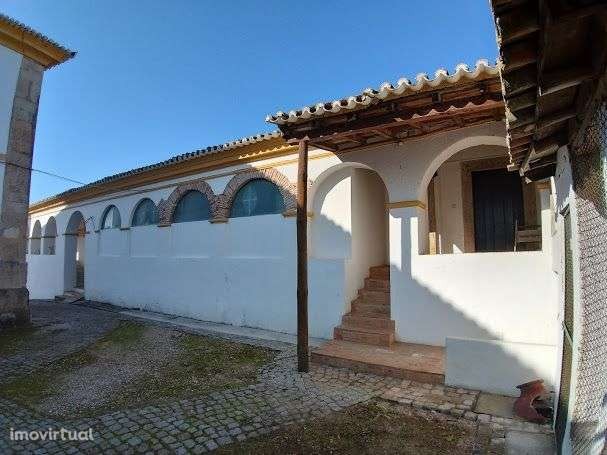 Image No.15-10 Bed Commercial for sale