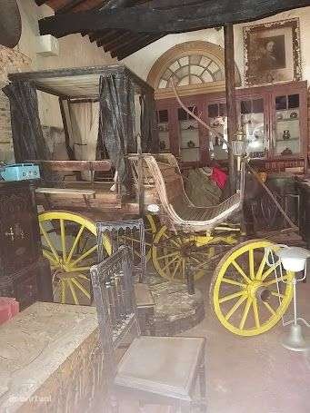 Image No.18-10 Bed Commercial for sale