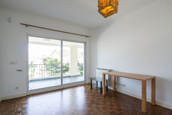 Image No.17-7 Bed House for sale