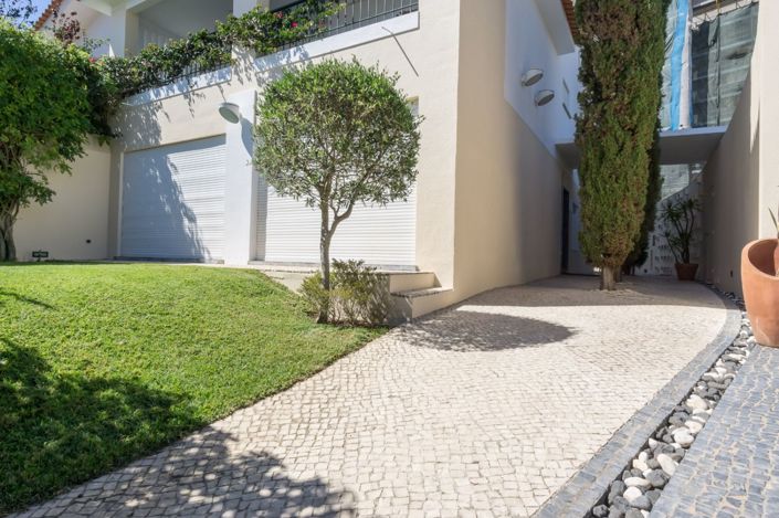 Image No.31-7 Bed House for sale