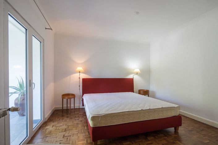 Image No.54-7 Bed House for sale