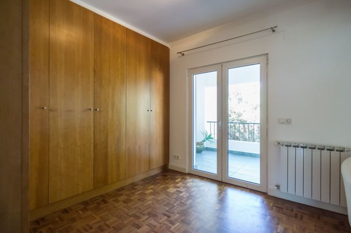 Image No.6-7 Bed House for sale