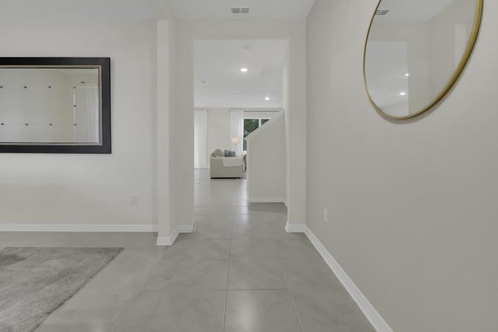 Image No.3-5 Bed House for sale