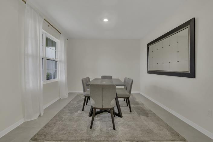 Image No.5-5 Bed House for sale