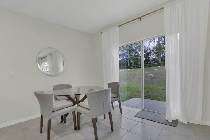 Image No.7-5 Bed House for sale