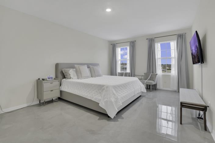 Image No.13-5 Bed House for sale