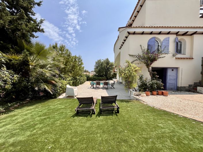 Image No.32-5 Bed Villa for sale