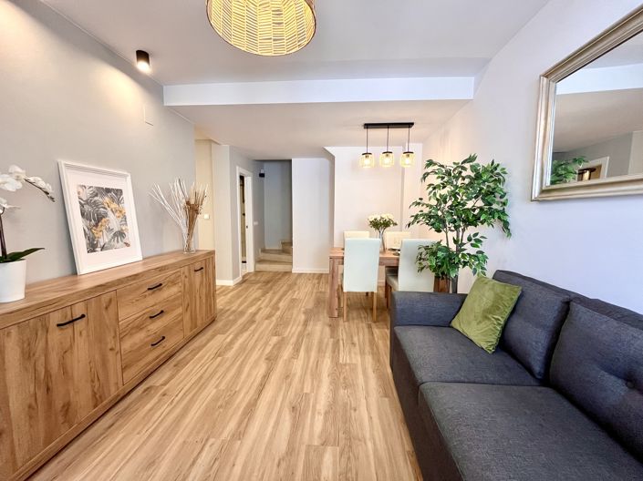 Image No.4-3 Bed Townhouse for sale