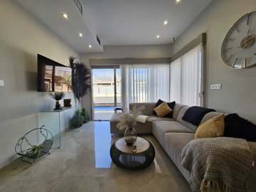 20241129120902xlarge