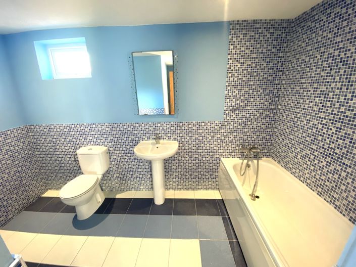 Image No.20-5 Bed Villa for sale