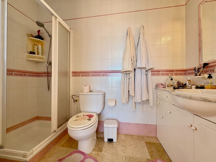 Image No.14-3 Bed Villa for sale