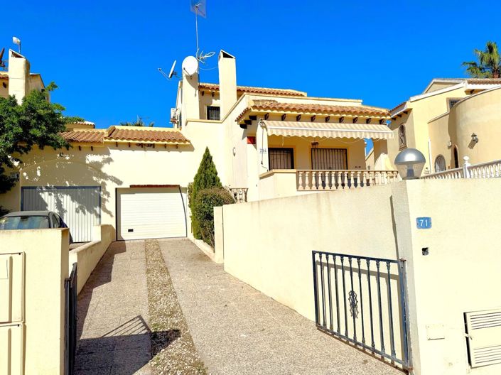 Image No.1-3 Bed Villa for sale
