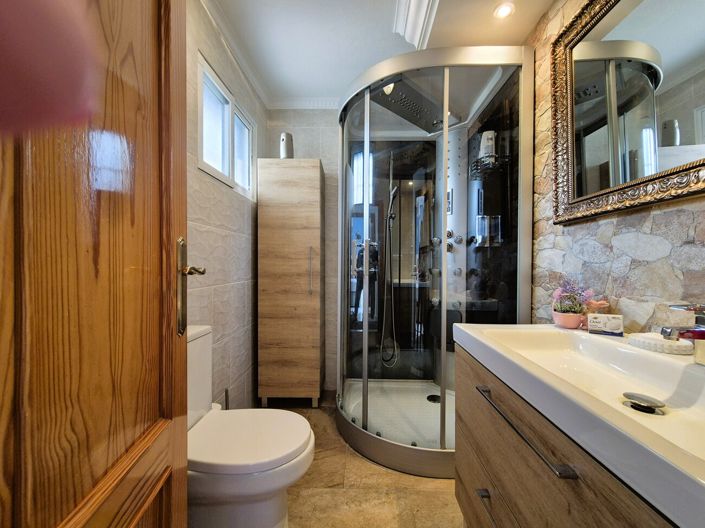 Image No.41-3 Bed Villa for sale