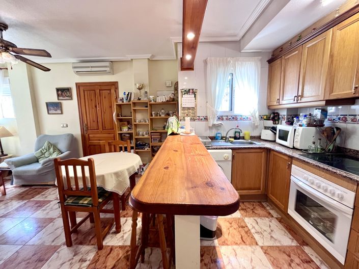 Image No.21-3 Bed Townhouse for sale