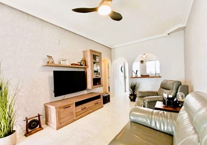 Image No.3-2 Bed House for sale