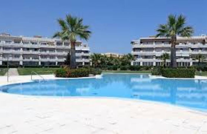 Image No.15-2 Bed Property for sale