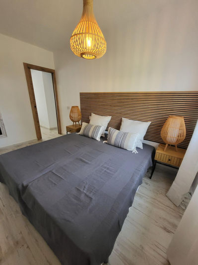 Image No.5-3 Bed Property for sale