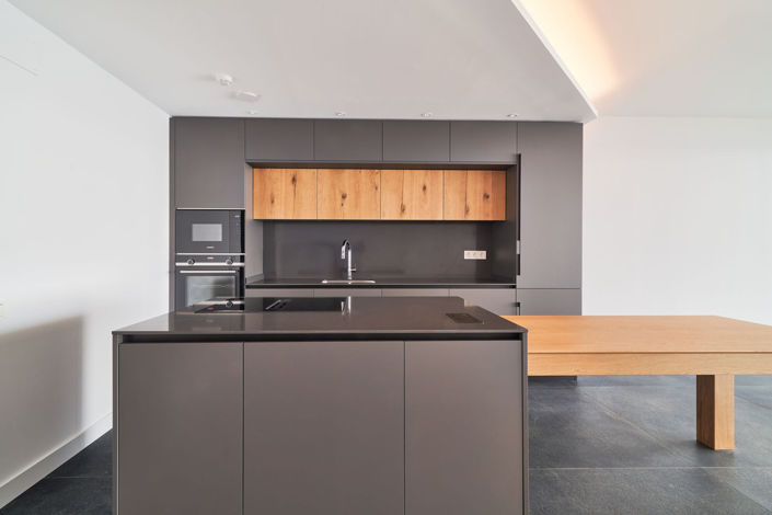 Image No.12-2 Bed Property for sale