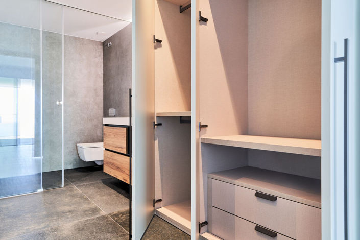 Image No.17-2 Bed Property for sale