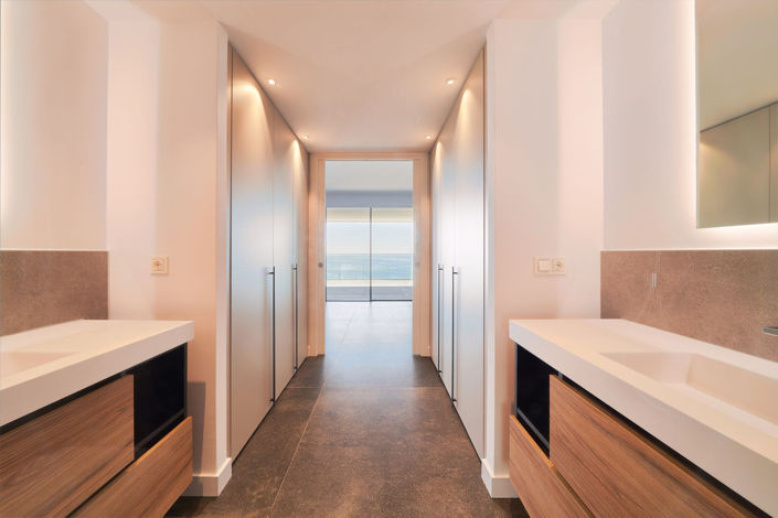 Image No.18-2 Bed Property for sale