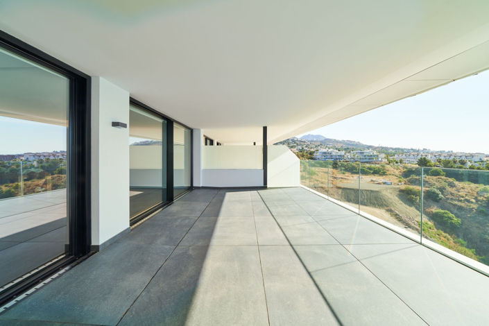 Image No.7-2 Bed Property for sale