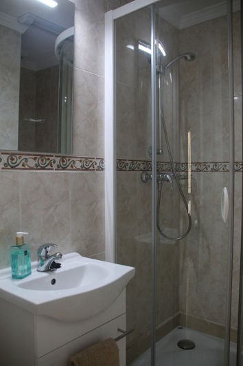 Image No.28-2 Bed Property for sale