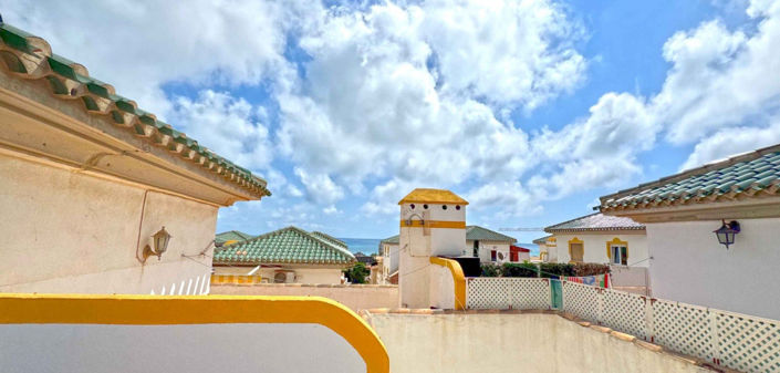 Image No.15-3 Bed Townhouse for sale