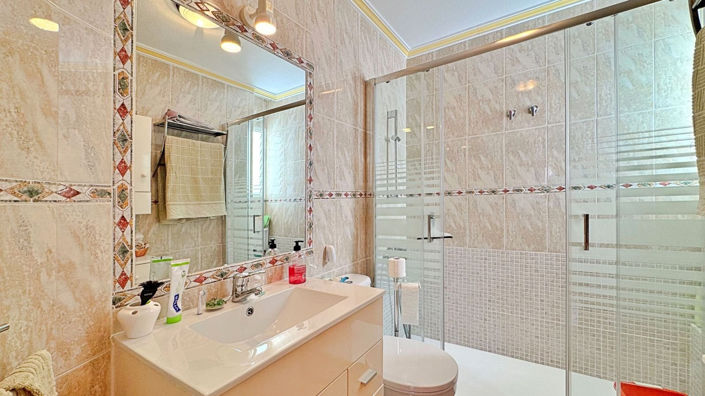 Image No.18-2 Bed Apartment for sale