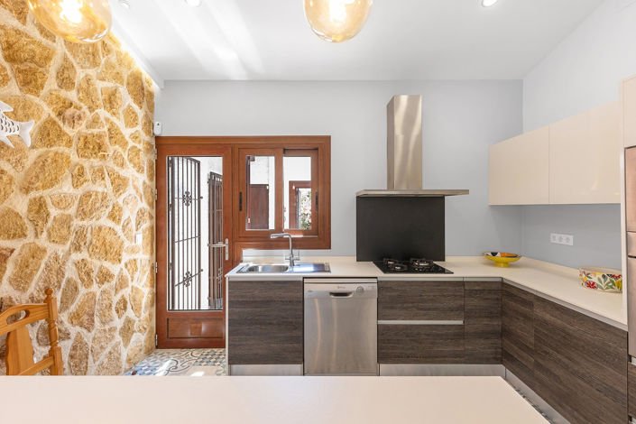 Image No.37-4 Bed Villa for sale