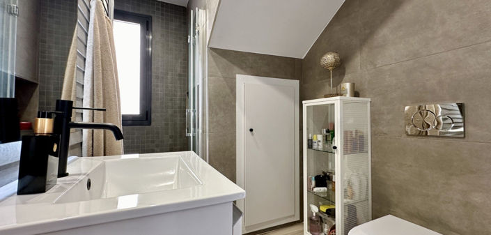 Image No.8-3 Bed Villa for sale