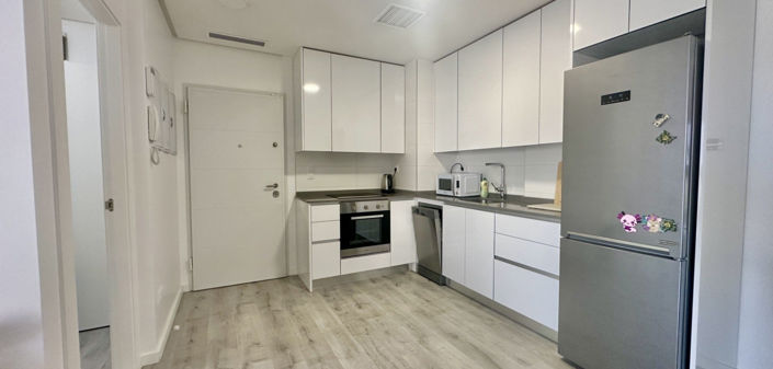 Image No.10-3 Bed Apartment for sale