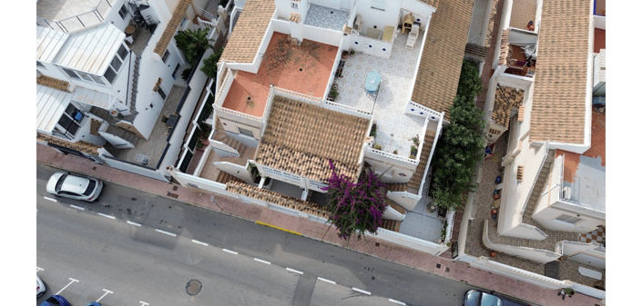 Image No.11-3 Bed Townhouse for sale