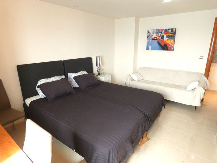 Image No.28-3 Bed Apartment for sale