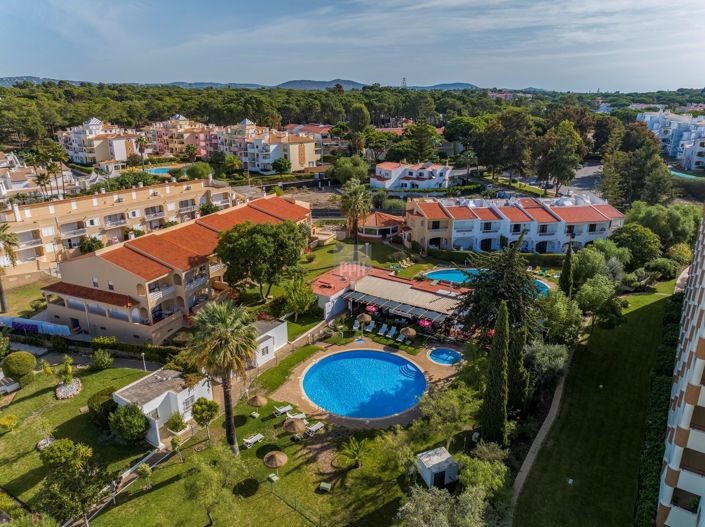 Image No.2-3 Bed Townhouse for sale