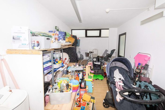 Image No.23-3 Bed Townhouse for sale