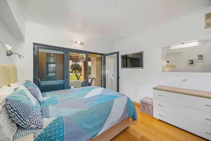 Image No.36-2 Bed Apartment for sale