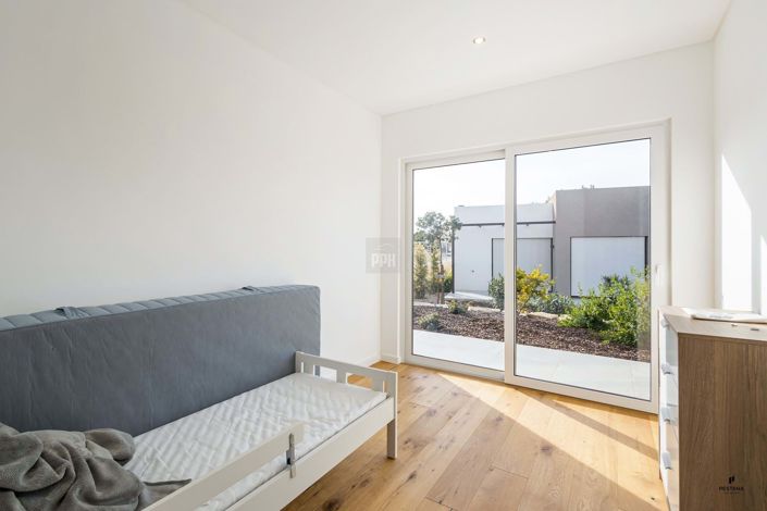 Image No.10-3 Bed Villa for sale